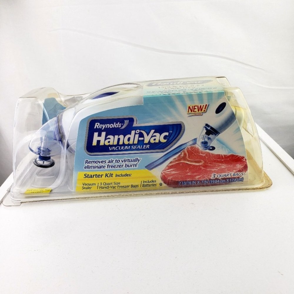 Reynolds Handi-Vac Vacuum Sealer NWT